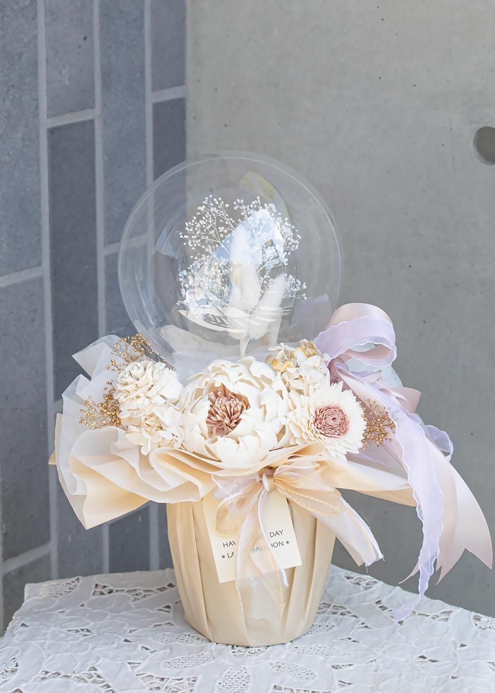 【結婚式 電報】かすみ草クリアバルーン ウェディングバルーン電報｜ナチュラル結婚祝いバルーンギフト｜ラッピーのバルーン電報